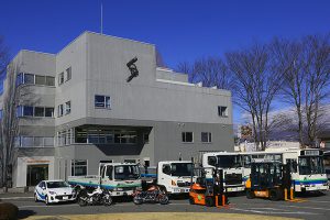 取り扱い車種を並べて撮影しました。